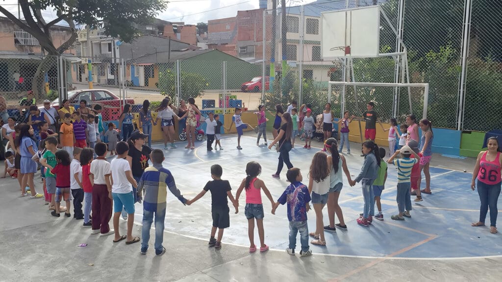 la ciudad y el barrio