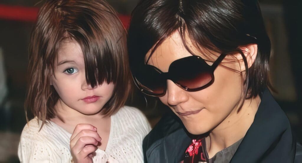 Katie Holmes y Suri Cruise sufren un accidente de coche en Nueva York - Famosos