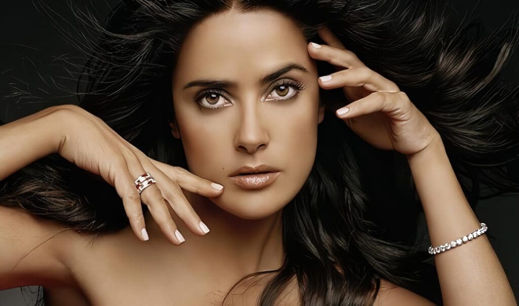 Salma Hayek no descarta pasar por el quirófano