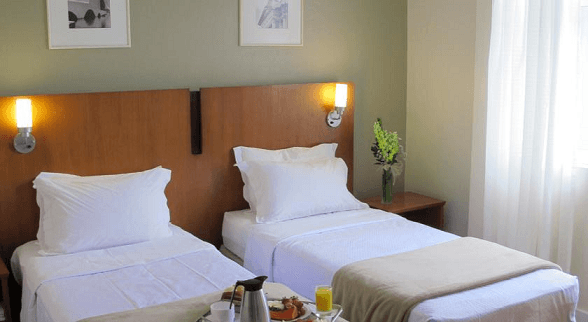 InterCity Express Porto InterCity Express Porto (Hoteles en Porto Alegre)