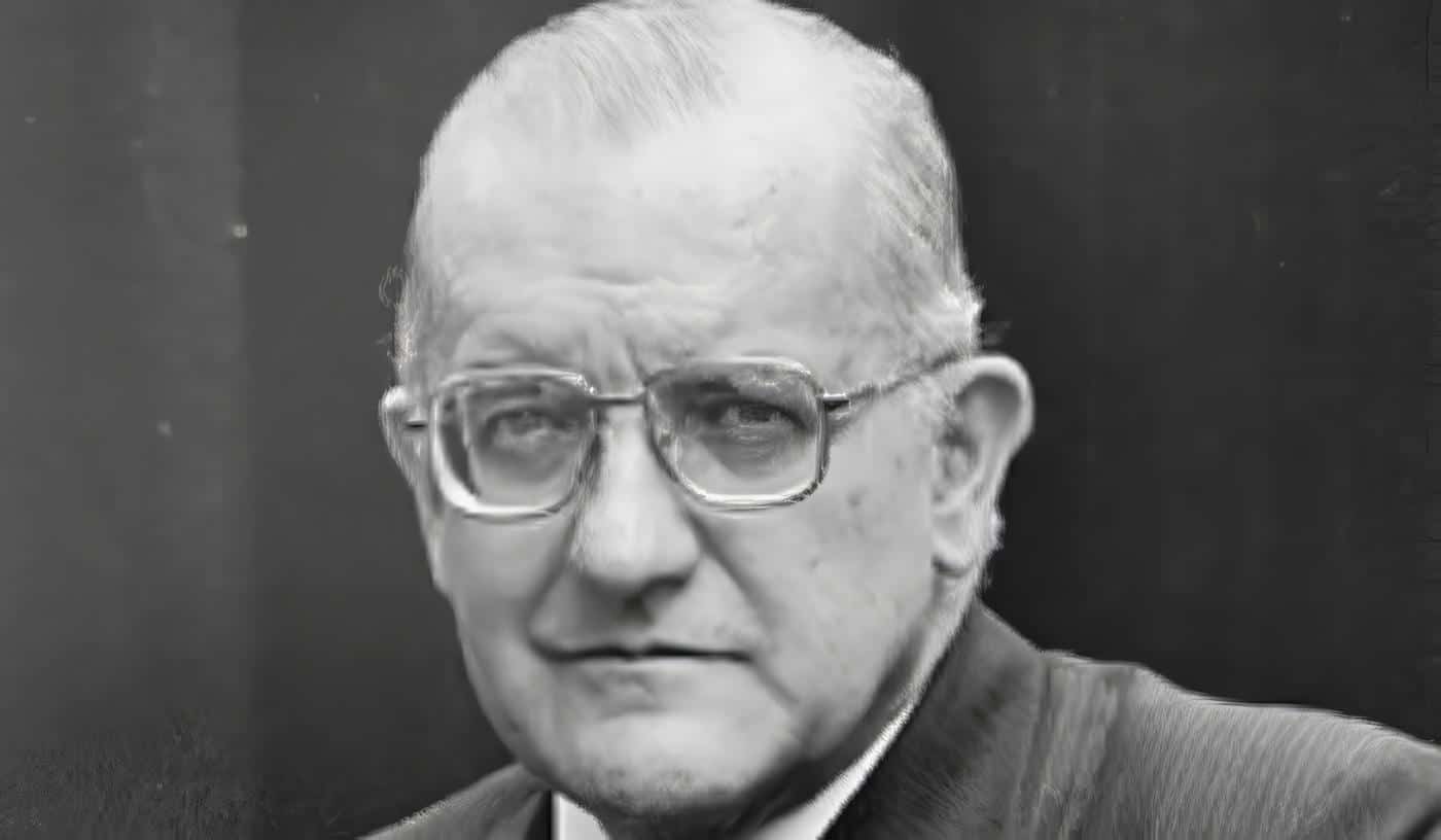 Académicos médicos psicoanalistas: Adolfo de Francisco Zea
