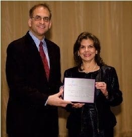 Sonia Echeverri y el Presidente de A.S.P.E.N. Sonia Echeverri y el Presidente de A.S.P.E.N.