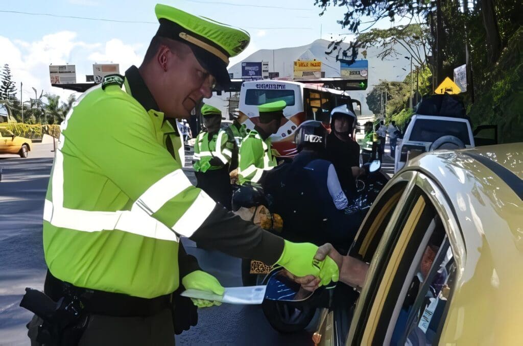Policía y medidas correctivas