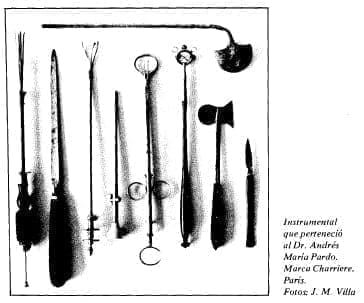 Instrumental que perteneció al Dr. Andrés María Pardo. Instrumental que perteneció al Dr. Andrés María Pardo.