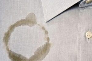 manchas de aceite en la ropa